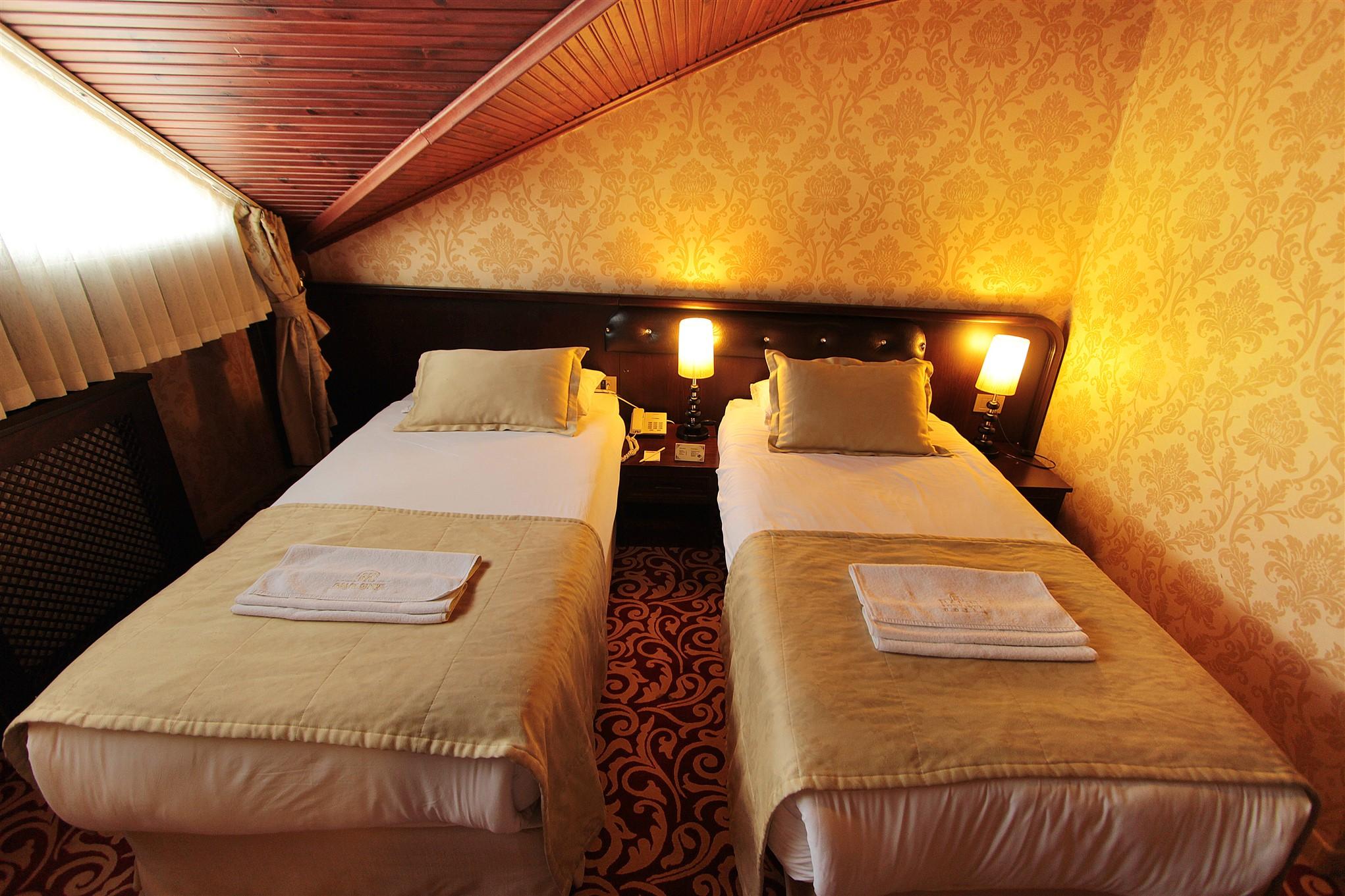 Balin Hotel - Special Category Истанбул Екстериор снимка